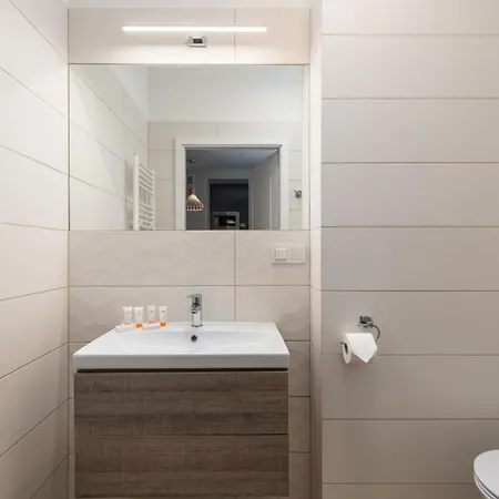 Apartman Charming 1-bedroom By Renters *