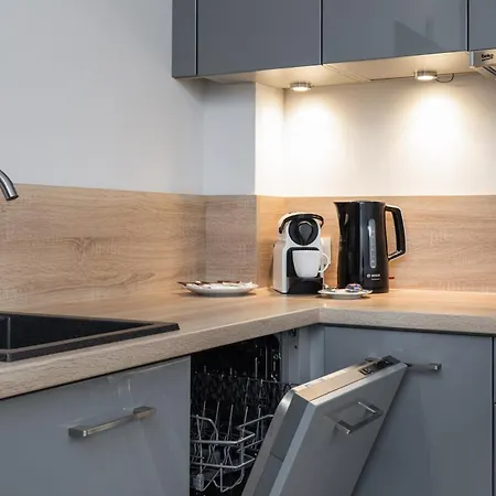 Charming 1-bedroom By Renters Apartman