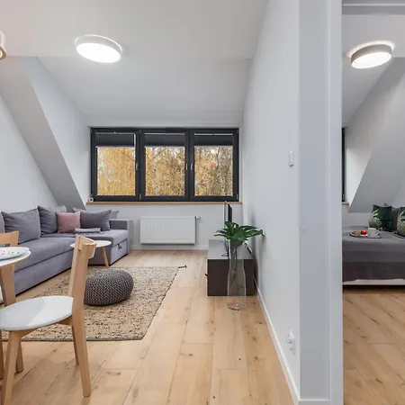 Charming 1-bedroom By Renters * Kolobrzeg