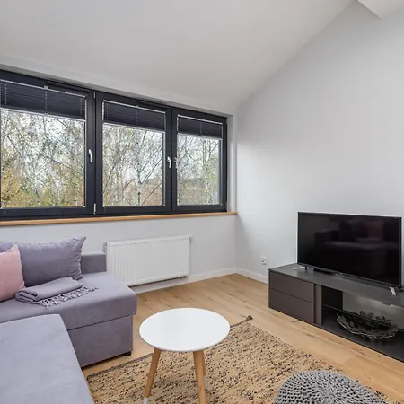 Apartman Charming 1-bedroom By Renters